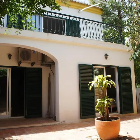 Casa de Férias Villa Monte Lemos *